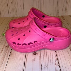 NWT CROCS Baya Platform clog Pink size 9